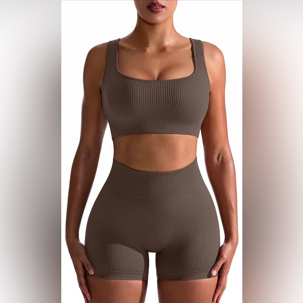 Seamless Ribbed Sports Bra and Biker Shorts Set Mocha Color